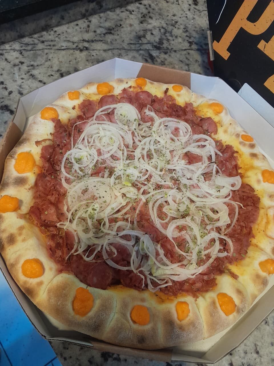 Pizza de calabresa
